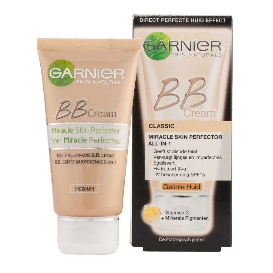 Garnier Skin NaturalsBB Cream Classic Medium 5-in-1 Dagverzorging - 50ml 2 Garnier Skin NaturalsBB Cream Classic Medium 5-in-1 Dagverzorging - 50ml - Afbeelding 2