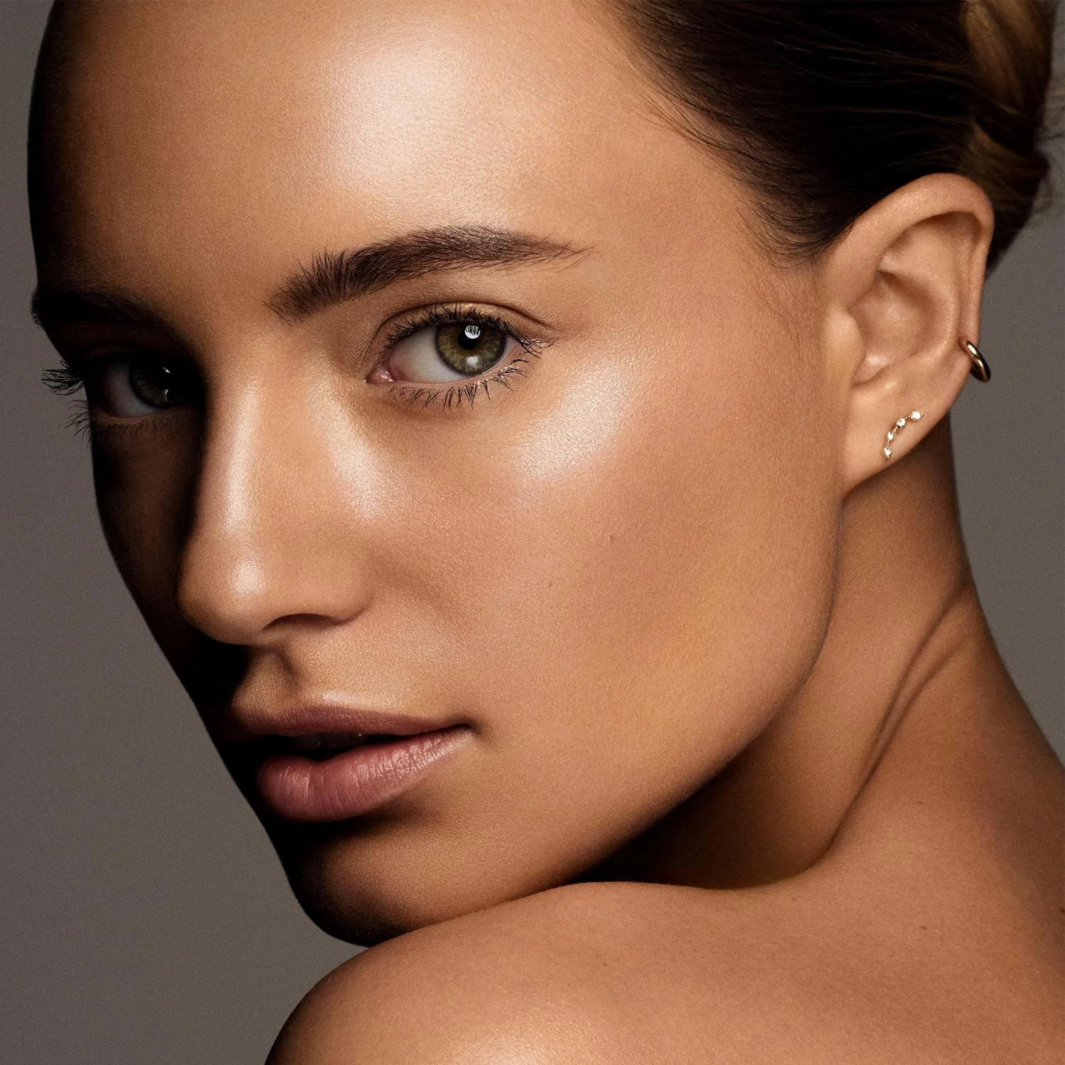 Laura Mercier Translucent Loose Setting Powder Light Catcher 7 Laura Mercier Translucent Loose Setting Powder Light Catcher - Afbeelding 7